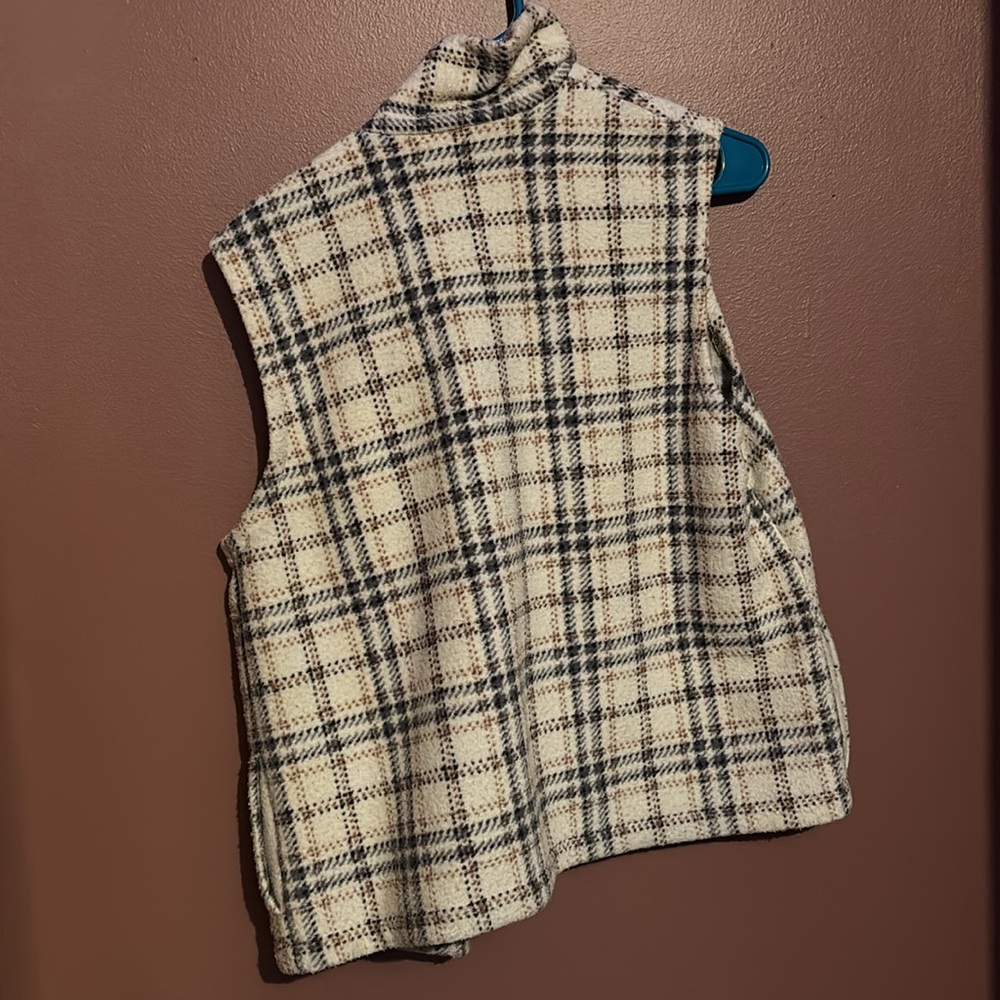 Flannel pattern vest - Picture 2 of 2